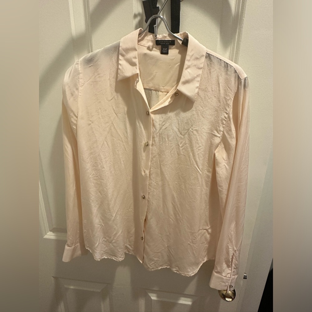 Ann Taylor 100% silk button down shirt. Brand new never worn. Tag removed.